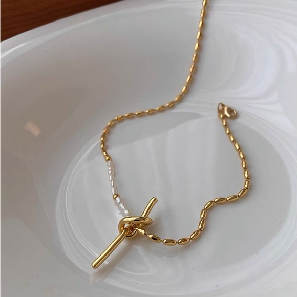 Gold Pearl‎ Knots Chain Necklace, 18k Gold and 925 Sterling Silver - Picture 4 of 9